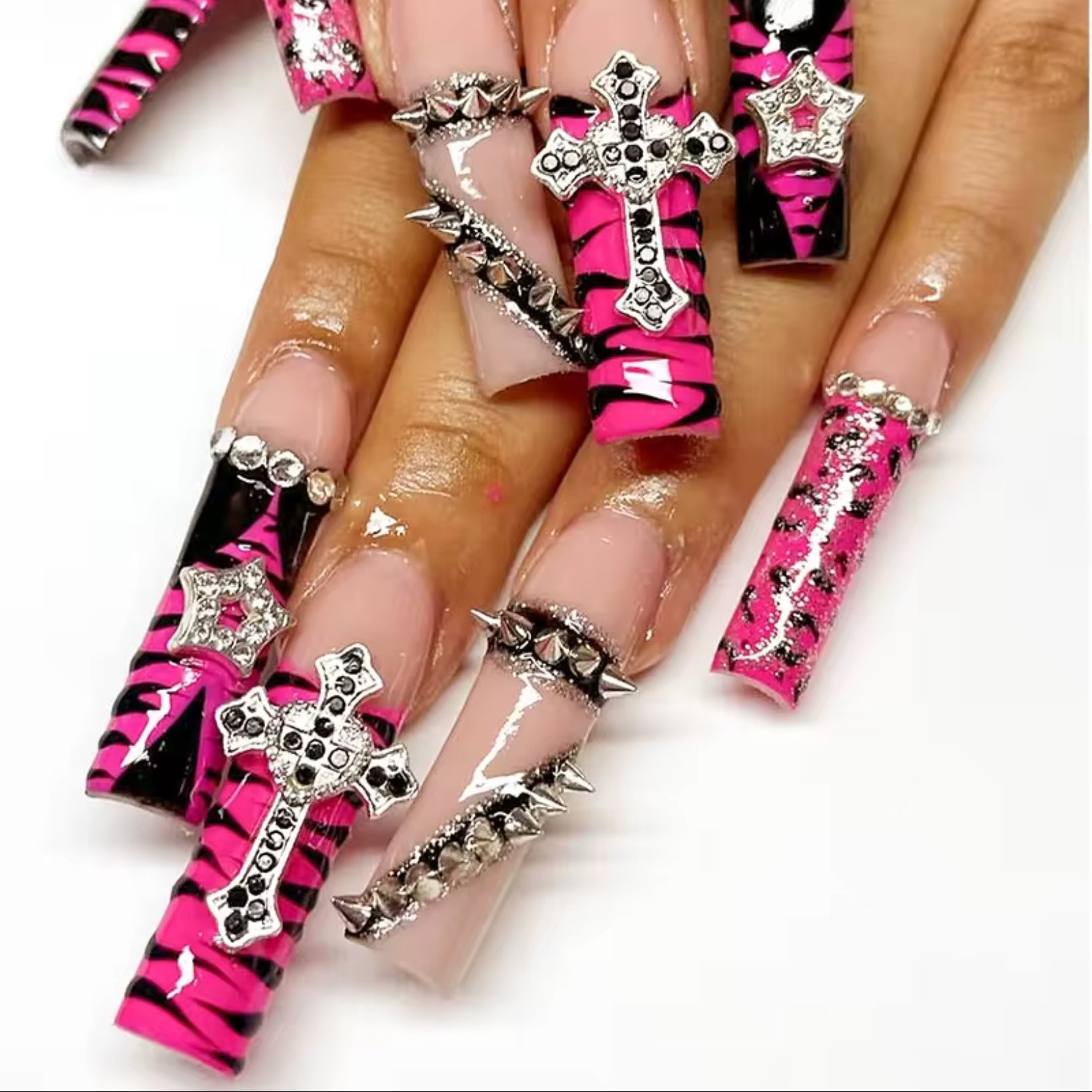 ✝︎ ALT Baddie Press On Nails 🕷️💕